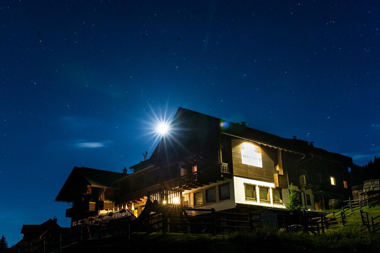 Sattleggers Alpenhof & Feriensternwarte 호텔 그레이펜버그 외부 사진